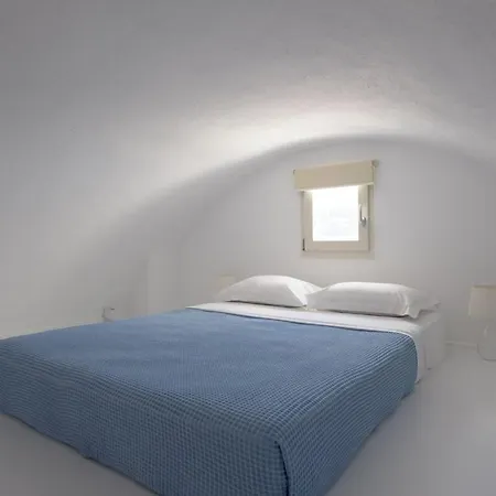 Ovs Junior Santorini Вилла *